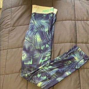 Nike pro leggings